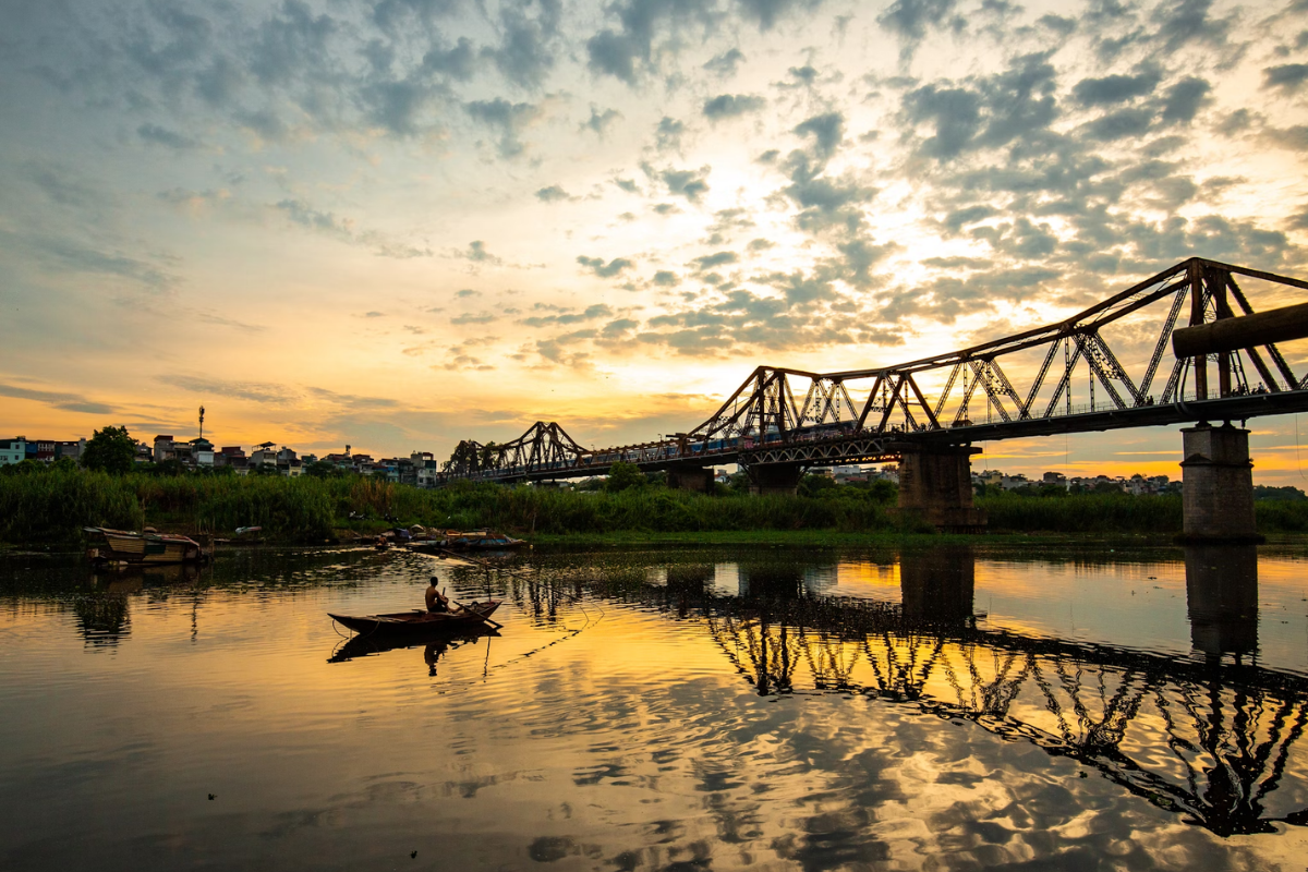 Scenic view of Long Bien Bridge over the Red River in Hanoi